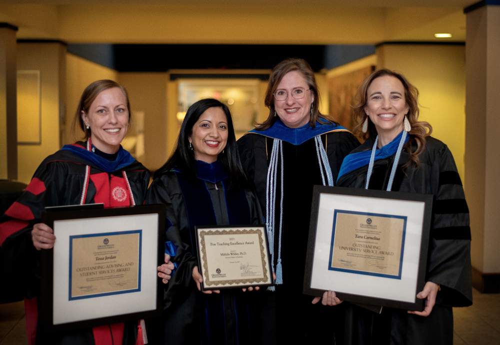Psychology Professors Receive Awards and Recognition for Teaching and Service